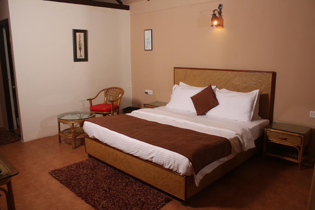 Antara Goa Hotel Marmagao Exterior foto