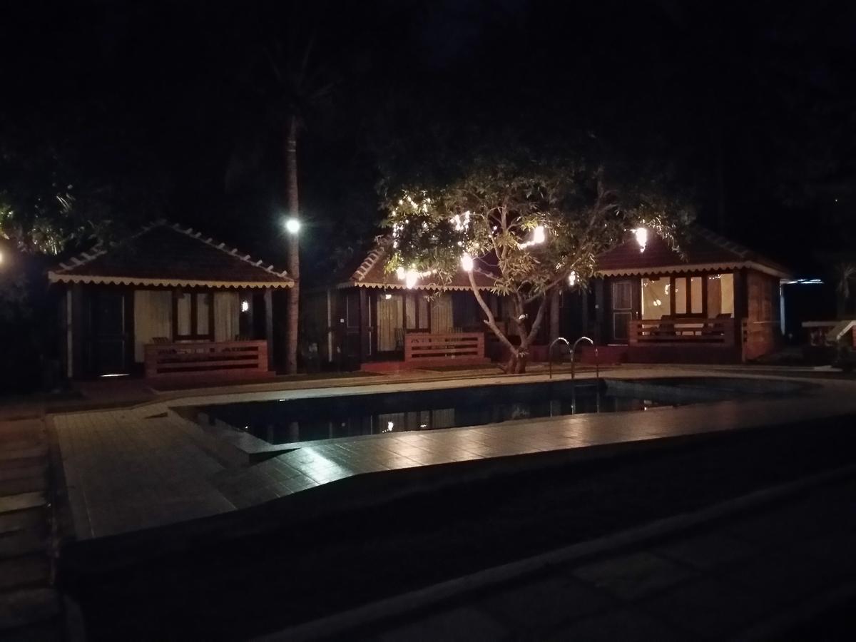 Antara Goa Hotel Marmagao Exterior foto